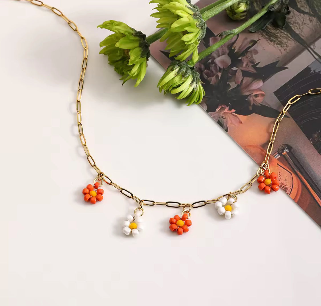 Daisy Daze Charmed Necklace