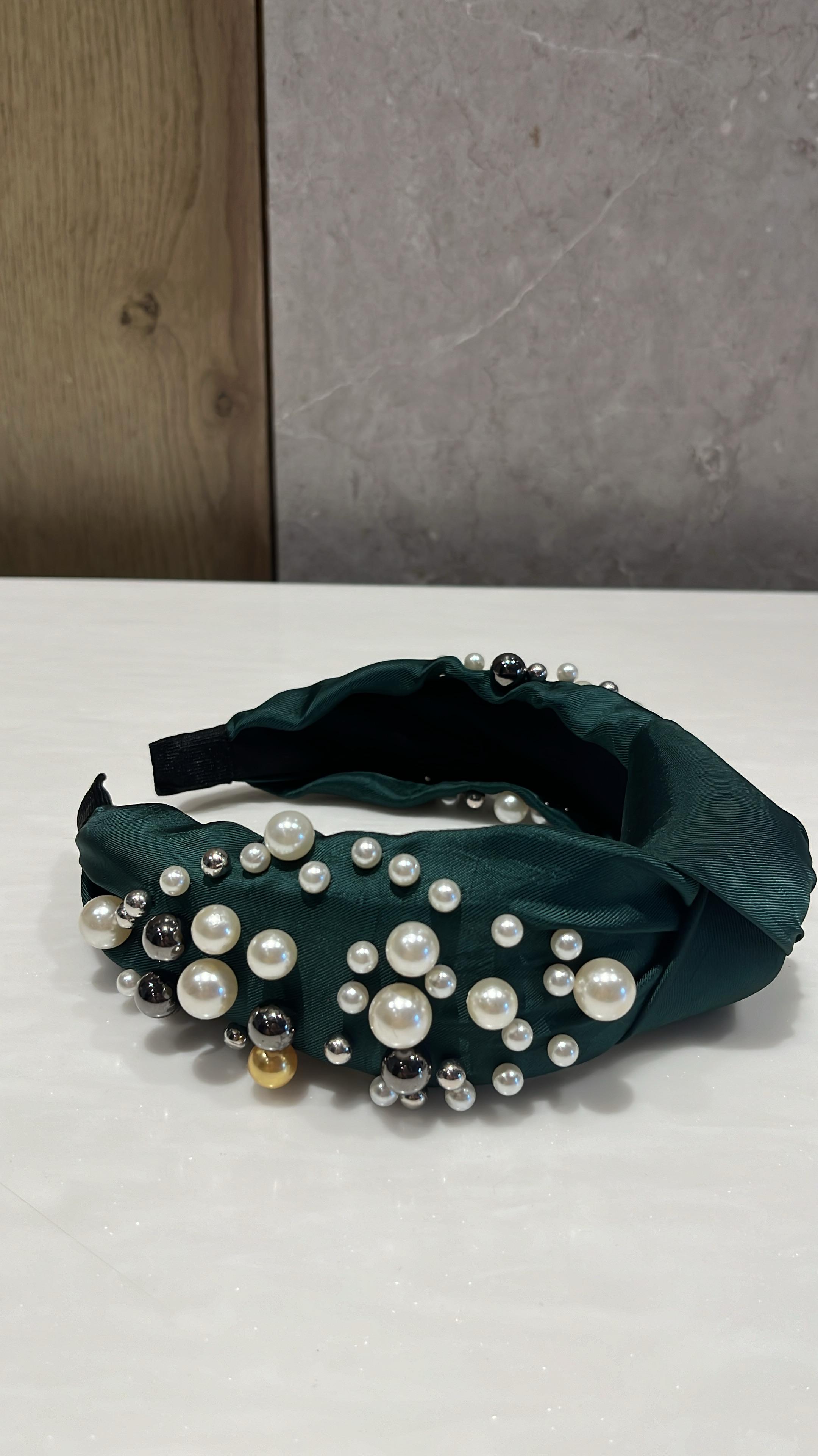 Gleam And Grace Emerald Green Turban Hairband