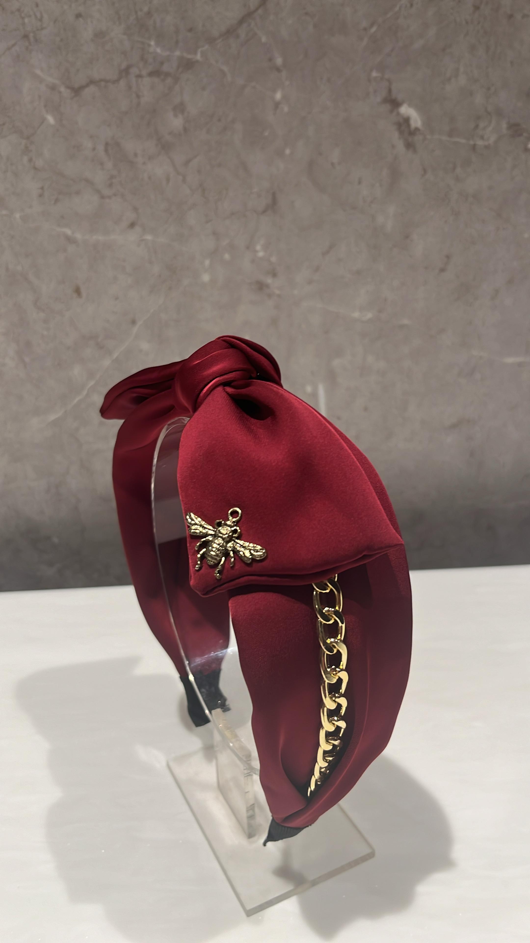 Queen Bee Chain Charm Maroon Turban Hairband